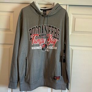NWT Tampa Bay Buccaneers hoodie NWOT